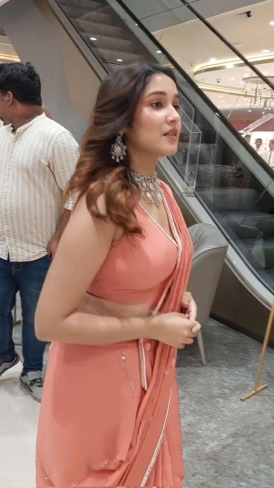 anikha-surendran-hot-photos